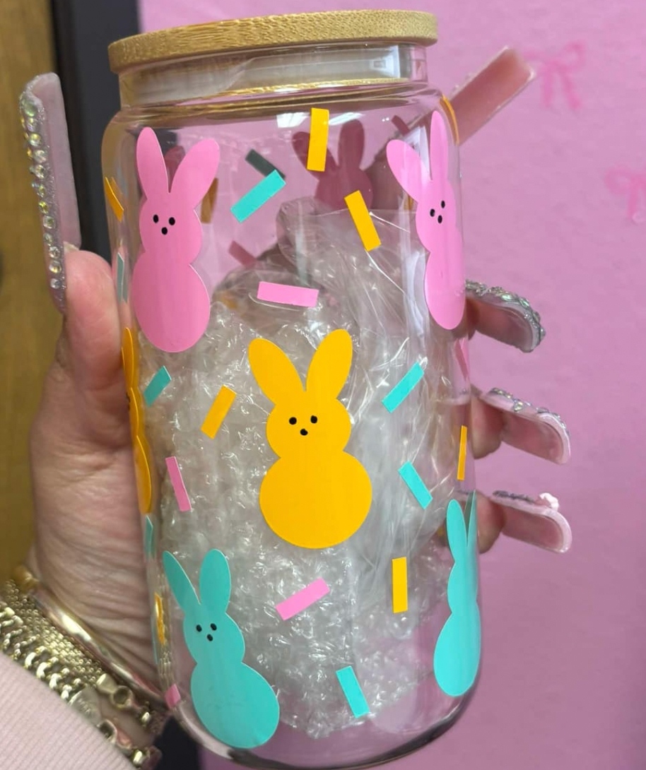 Bunnys with confetti (16oz or 25oz)
